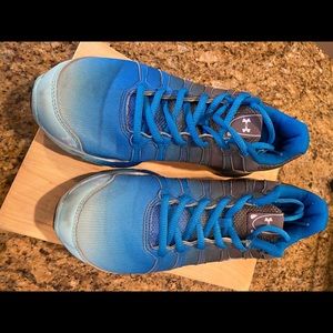 Under Armour Sneakers